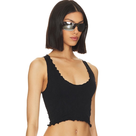 FREE PEOPLE ❤️‍🔥 NWT TANK IN BLACK SIZE LARGE - Picture 1 of 9